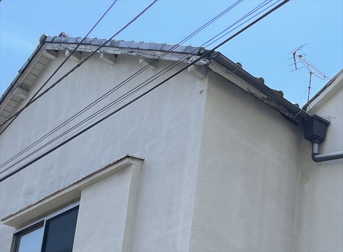 破風板・鼻隠しに腐食