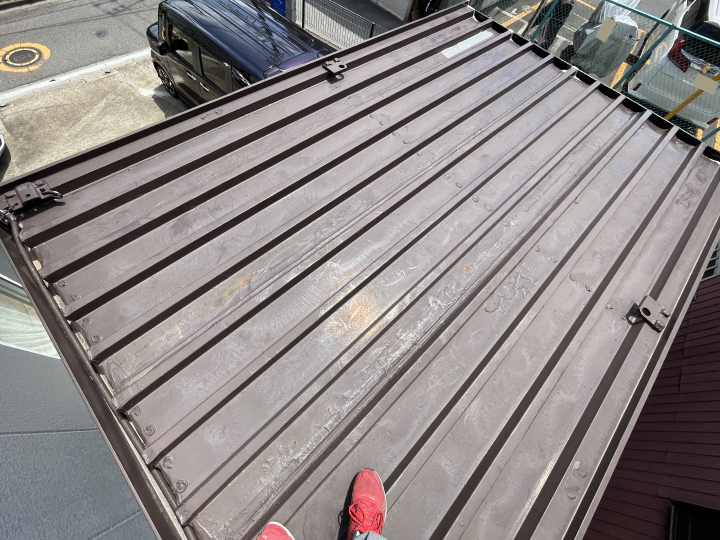 ユニットハウスのメンテナンスも街の屋根やさんにお任せください！