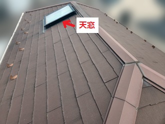 天窓のある屋根　スレート