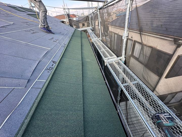 新規屋根材設置