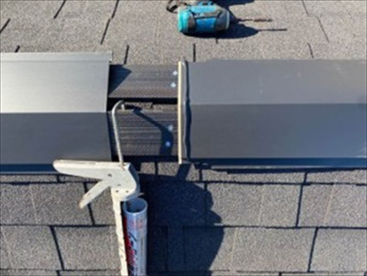 棟板金、樹脂製貫板