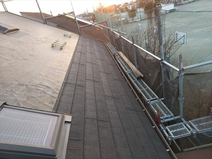 軒先から施工していきます