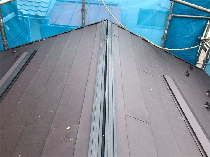 棟板金の下地材にタフモック