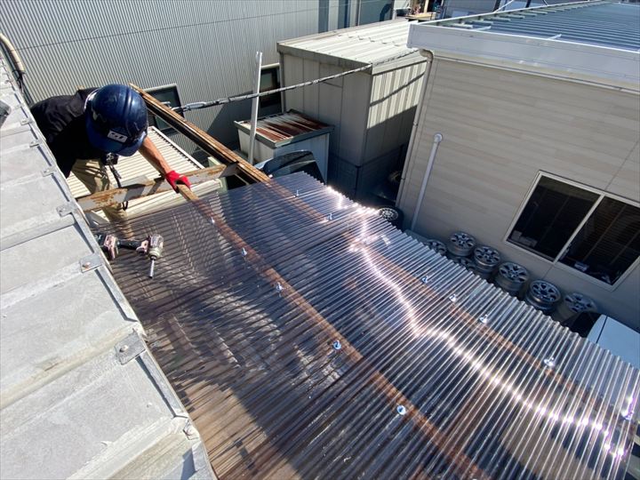 ポリカーボネート波板