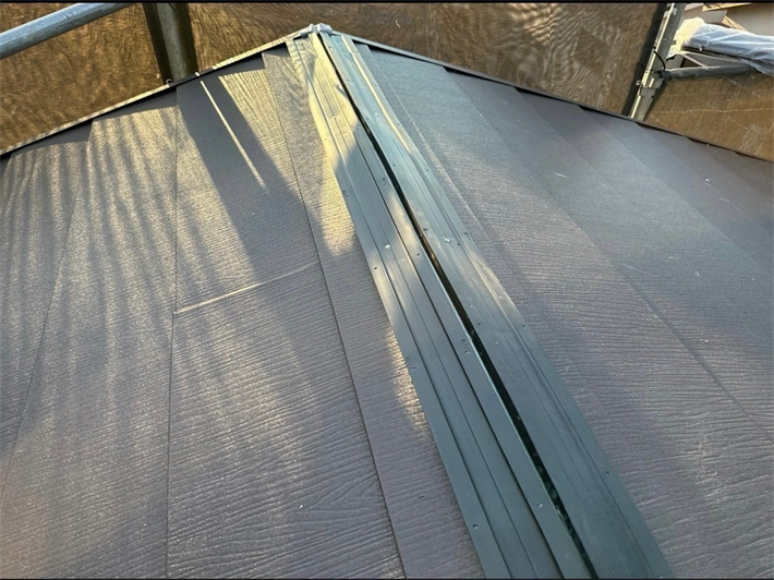 屋根カバー工事にて貫板取付け