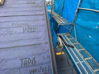 屋根カバー足場