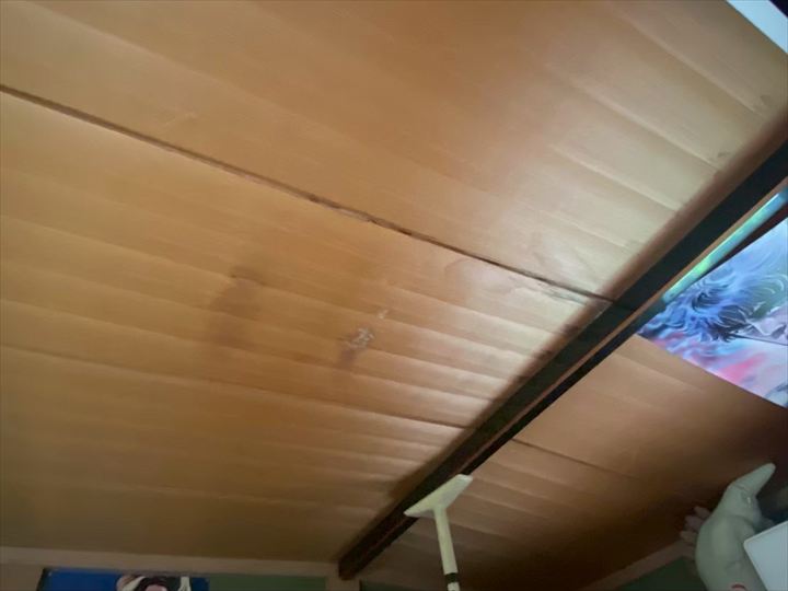 2階の天井からの雨漏り