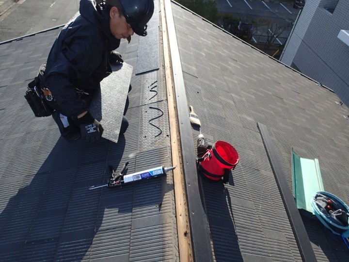 スレートの部分補修工事