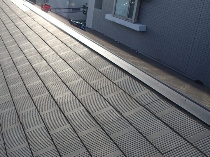 新規の「貫板」を設置