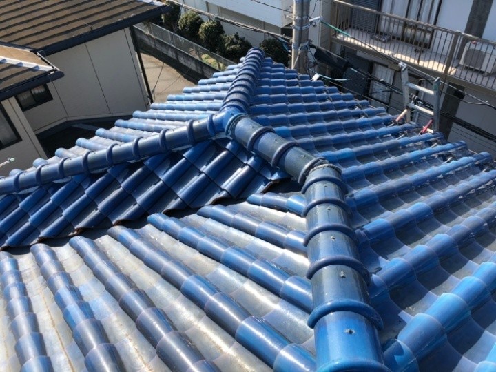 アンテナの撤去工事後の屋根