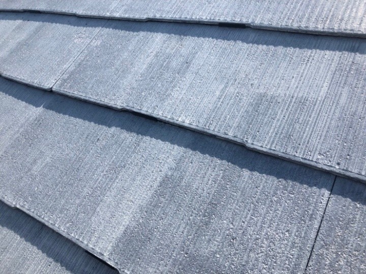 下塗りしてタスペーサーを設置