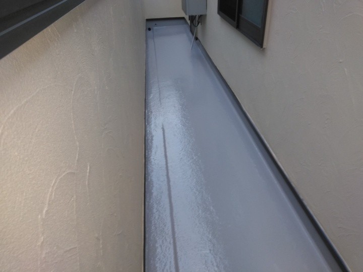 バルコニー床の塗装工事後の状態