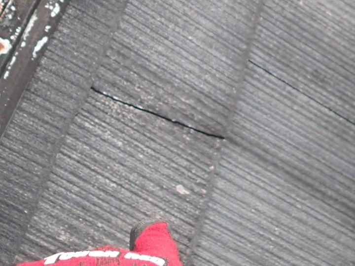 屋根のクラック症状