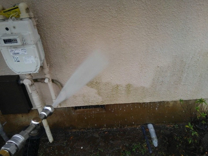 外壁の高圧洗浄