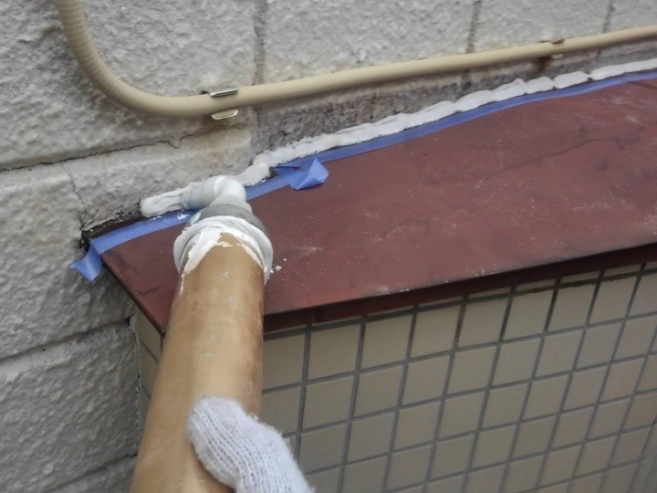 シーリング材を充填