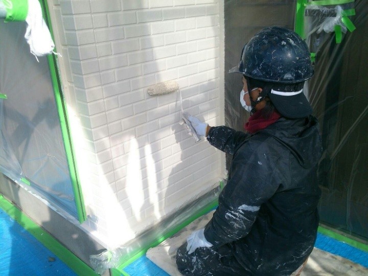 「中塗り」作業