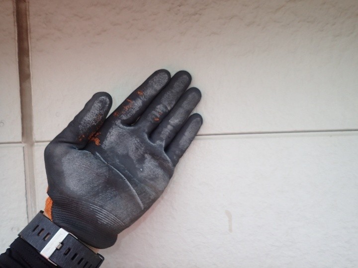 外壁のチョーキング症状