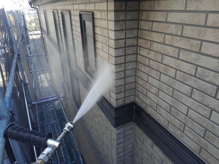 外壁の高圧洗浄