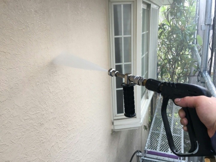 外壁の高圧洗浄