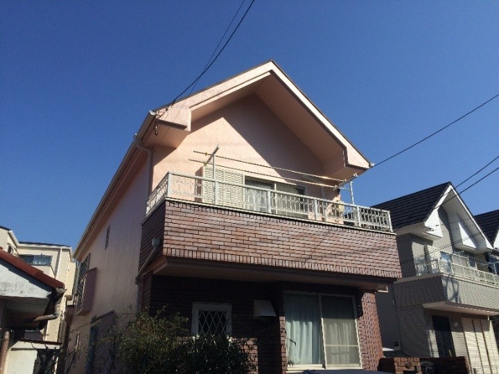 パーフェクトトップを活用した外壁塗装工事竣工後の住宅