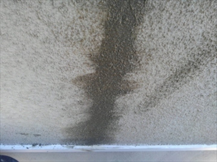 亀裂にモルタルを充填