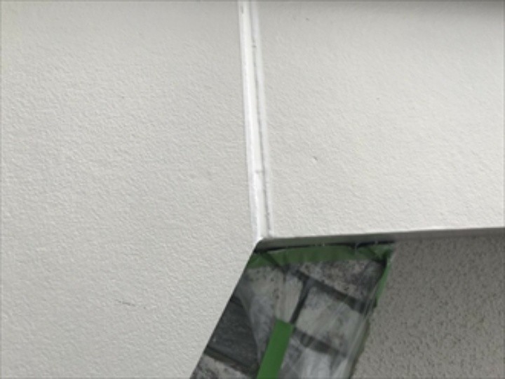 付帯部にコーキング処理した後の状態