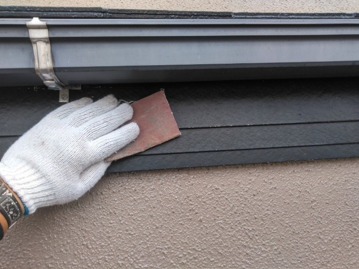 付帯部にケレン作業