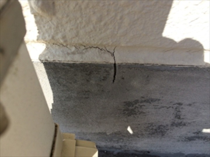 ALC外壁のクラック（ひび割れ）症状