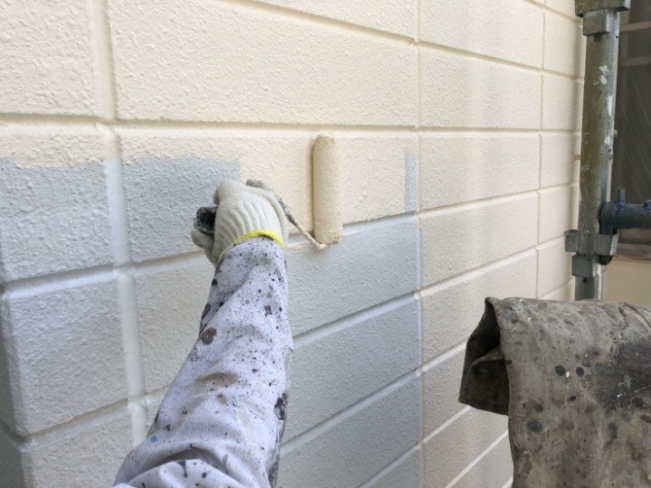 日本ペイント「パーフェクトトップ」を使用した中塗り