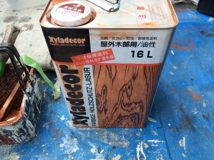 木部用塗料「キシラデコール」を使用