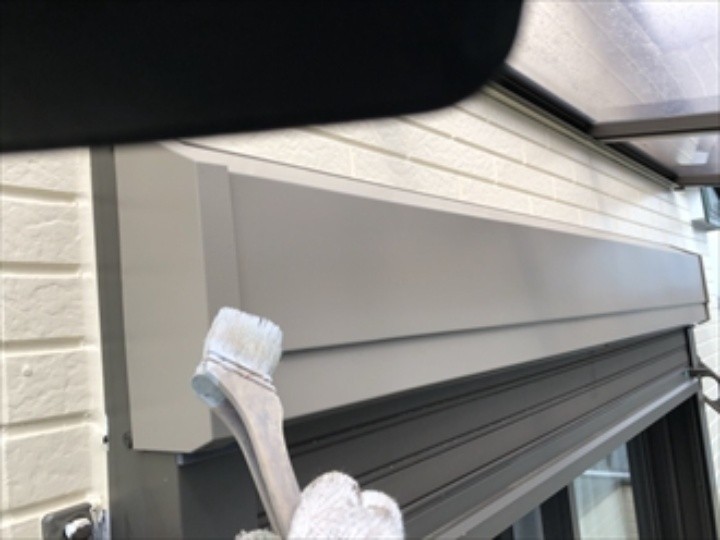 付帯部に錆び止め塗料「ハイポンファインプライマーⅡ」を塗布