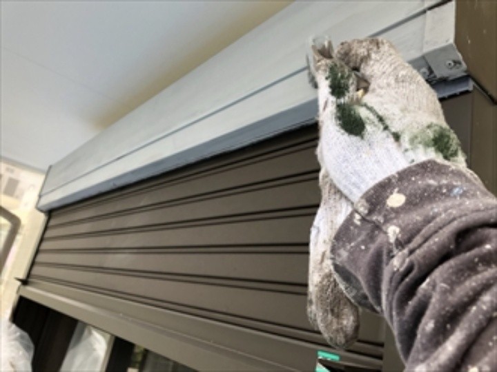 付帯部塗装工事の施工風景