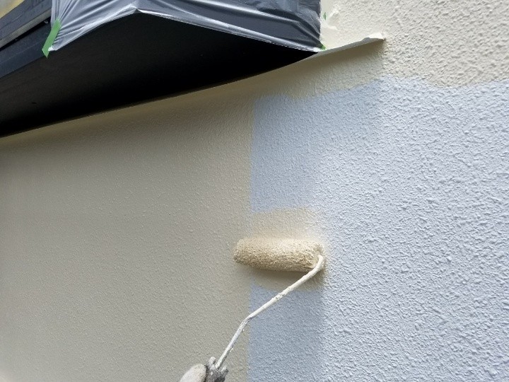 塗料材「プレミアムシリコン」を使用