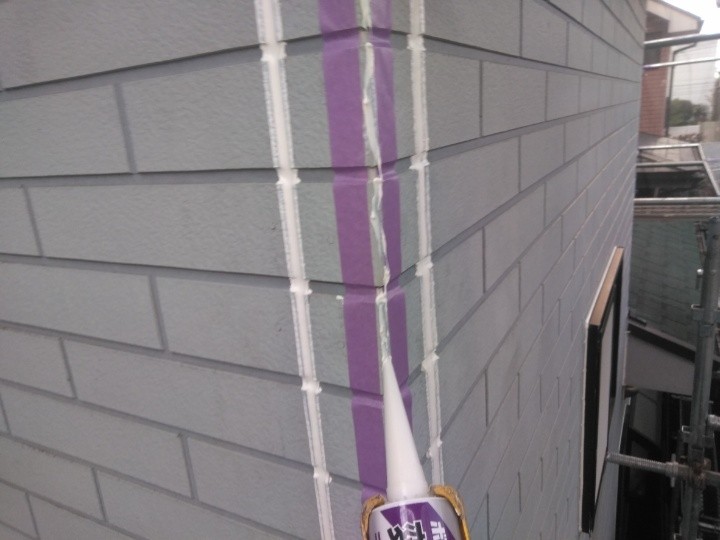 新しくコーキングを充填