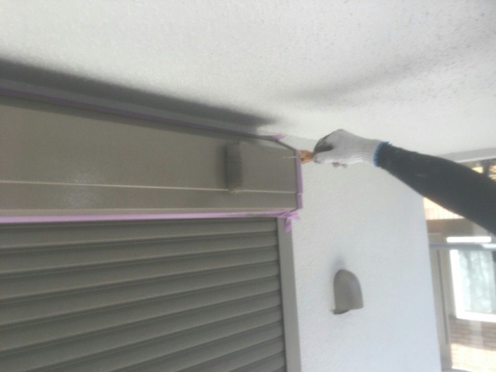 ファインSiを使用した塗装作業