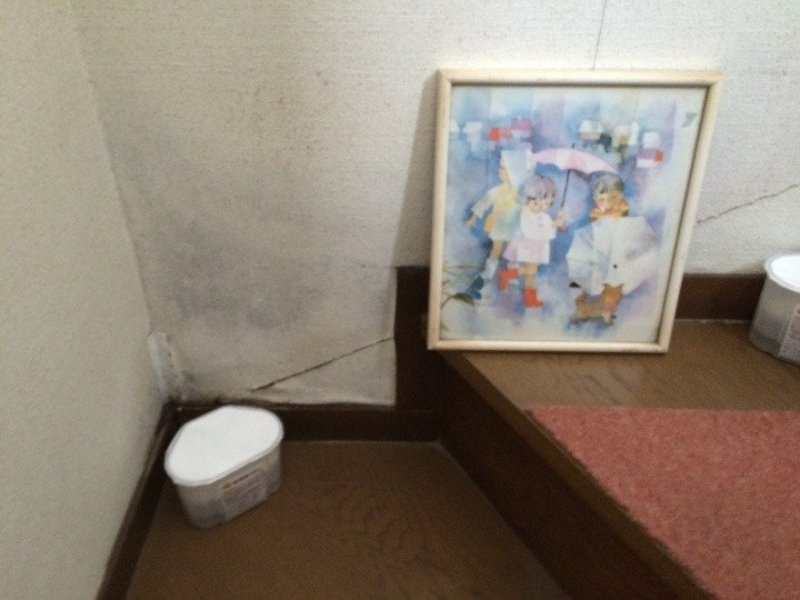 外壁の状態を点検調査