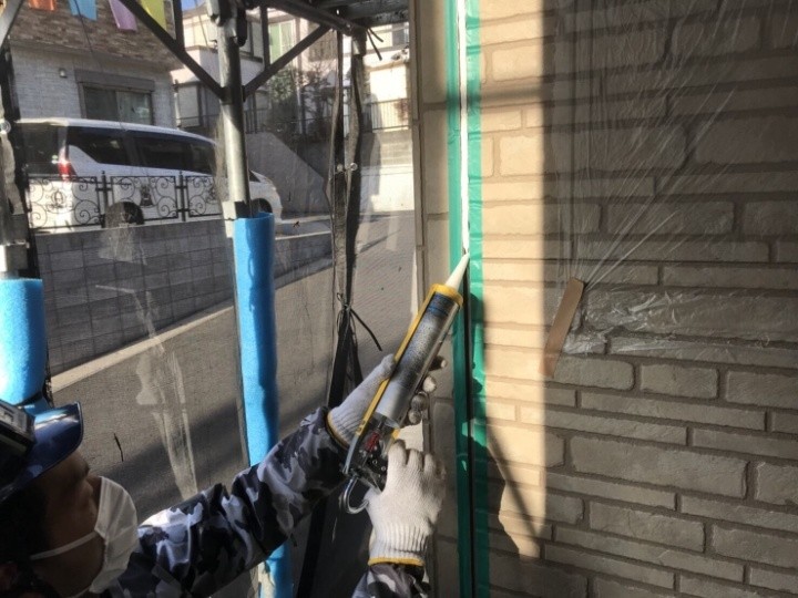 コーキング処理作業