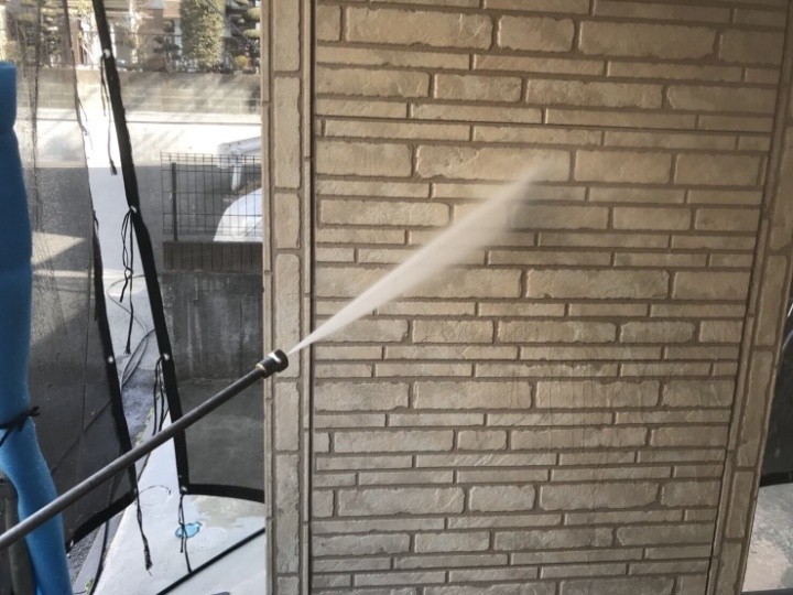 外壁の高圧洗浄