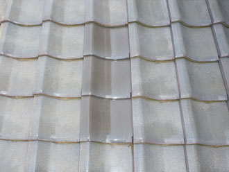 佐倉市　屋根　棟瓦取り直し　漆喰詰め直し　割れた瓦を新しい瓦に交換