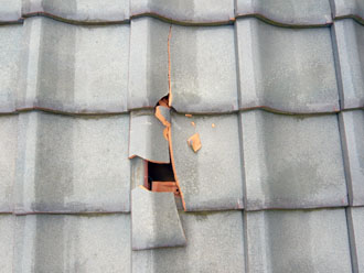 佐倉市　屋根　棟瓦取り直し　漆喰詰め直し　点検　瓦の割れ