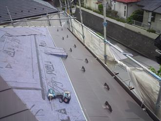 千葉県佐倉市　屋根カバー工法　室内塗装　横暖ルーフきわみ　ビス止め