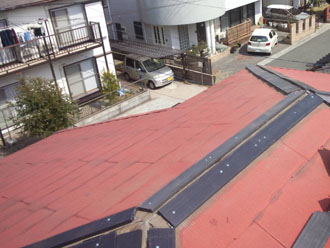 千葉県　千葉市中央区　棟板金交換　プラスチック樹脂製の貫板の設置