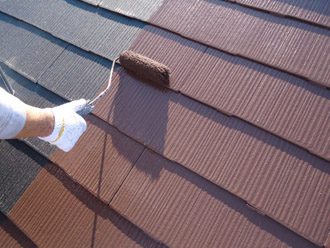 千葉市中央区　屋根塗装　外壁塗装　ベランダ防水　屋根塗装　中塗り