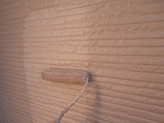 千葉市中央区　屋根塗装　外壁塗装　ベランダ防水　上塗り