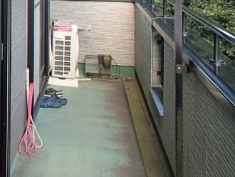 千葉市中央区　屋根塗装　外壁塗装　ベランダ防水　点検　床の磨耗による防水層への影響