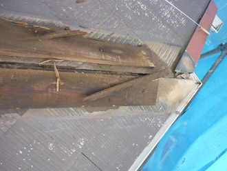 千葉市稲毛区　棟板金交換　屋根塗装　外壁塗装　棟板金の撤去