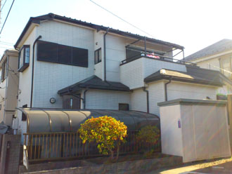 埼玉県　富士見市　屋根塗装　外壁塗装　バルコニー防水　点検　遠目からの外壁