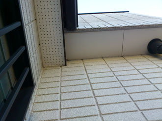 埼玉県　富士見市　屋根塗装　外壁塗装　バルコニー防水　点検　外壁の何かの設置跡