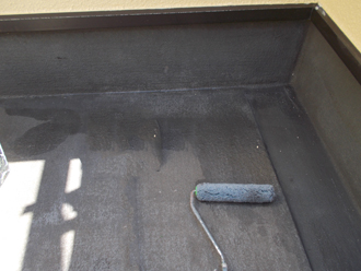 川崎市中原区　屋根塗装　外壁塗装　バルコニー防水　下塗り