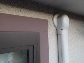 川崎市中原区　屋根塗装　外壁塗装　バルコニー防水　点検　軒天下の汚れ